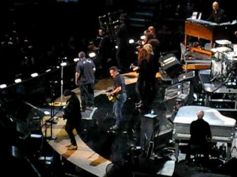 Bruce Springsteen, Sam Moore, &quot;Hold On / Soul Man&quot;, 10/29/09, Rock and Roll Hall of Fame concert