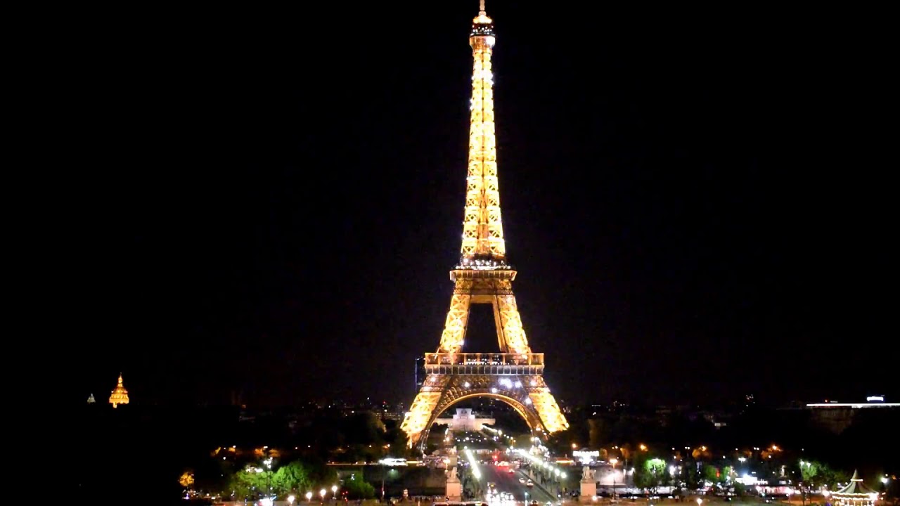 tour eiffel sparkling time