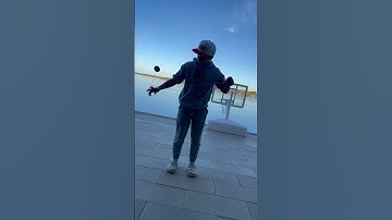 Outdoor yo-yo tricks #yotricks #yoyotricks #yo #yoyo #dance #yoyofactory #childrenstoy #funny #yos