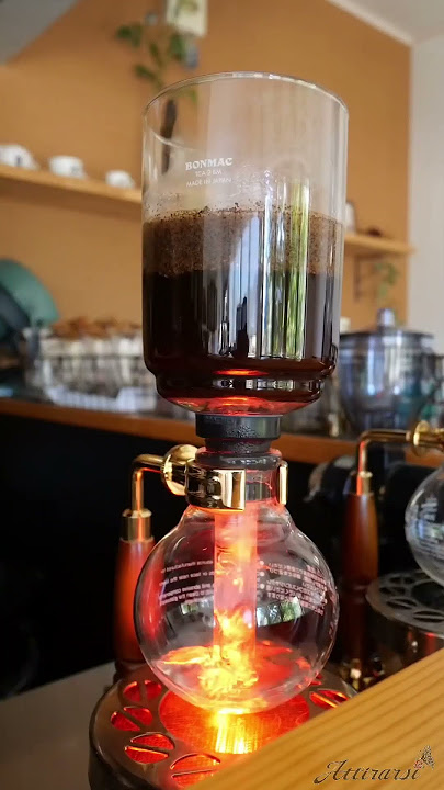 Ad) Introducing, the Siphonysta, an automated siphon coffee maker that is  so fun to watch! 