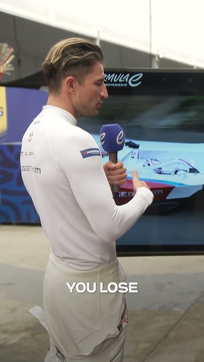 Watching The Screens DURING QUALI 🫨 | #FormulaE #Shorts