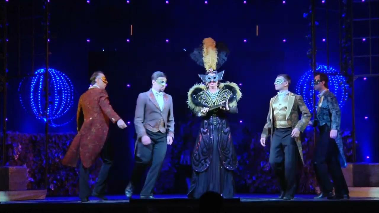 летучая мышь мультяшная. оперетта иоганна штрауса «летучая мышь». летучие мыши мультяшные. ария адели летучая мышь. летучая мышь ария.