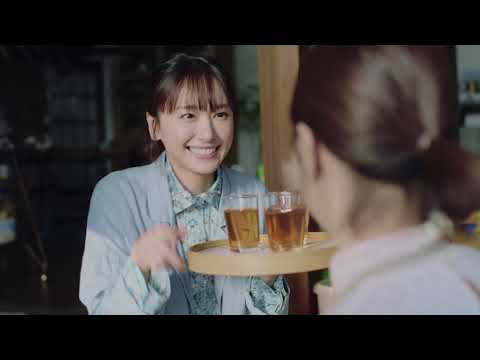 ガッキー【新垣結衣】十六茶 CM 「十六茶家族」編 30秒 新垣 結衣 浅見 れいな