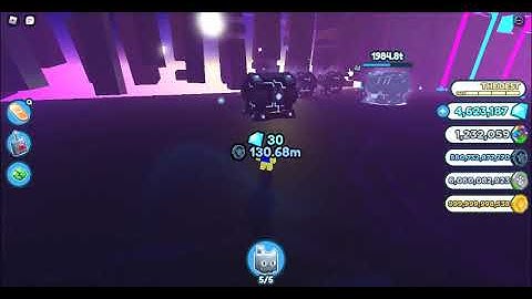 Trying to hatch huge hacked cat pt 1.