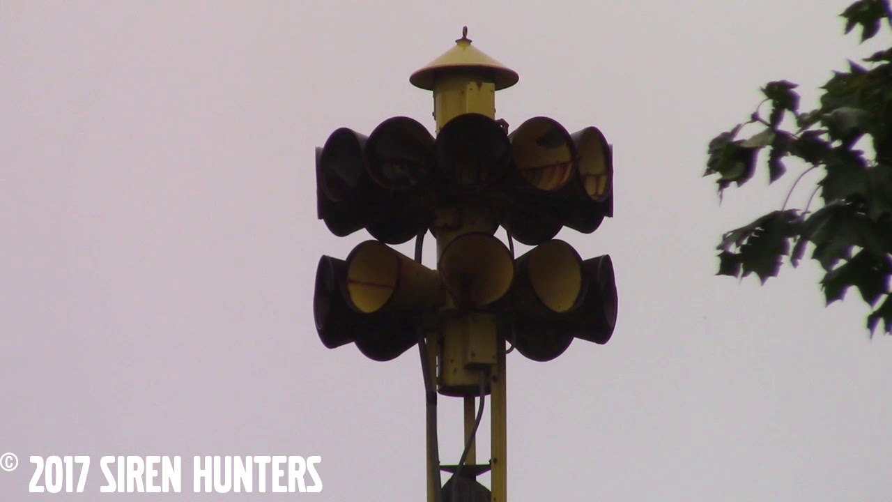 Federal Signal 3T22 FAILED & Siren Ambience, Slater, IA - YouTube