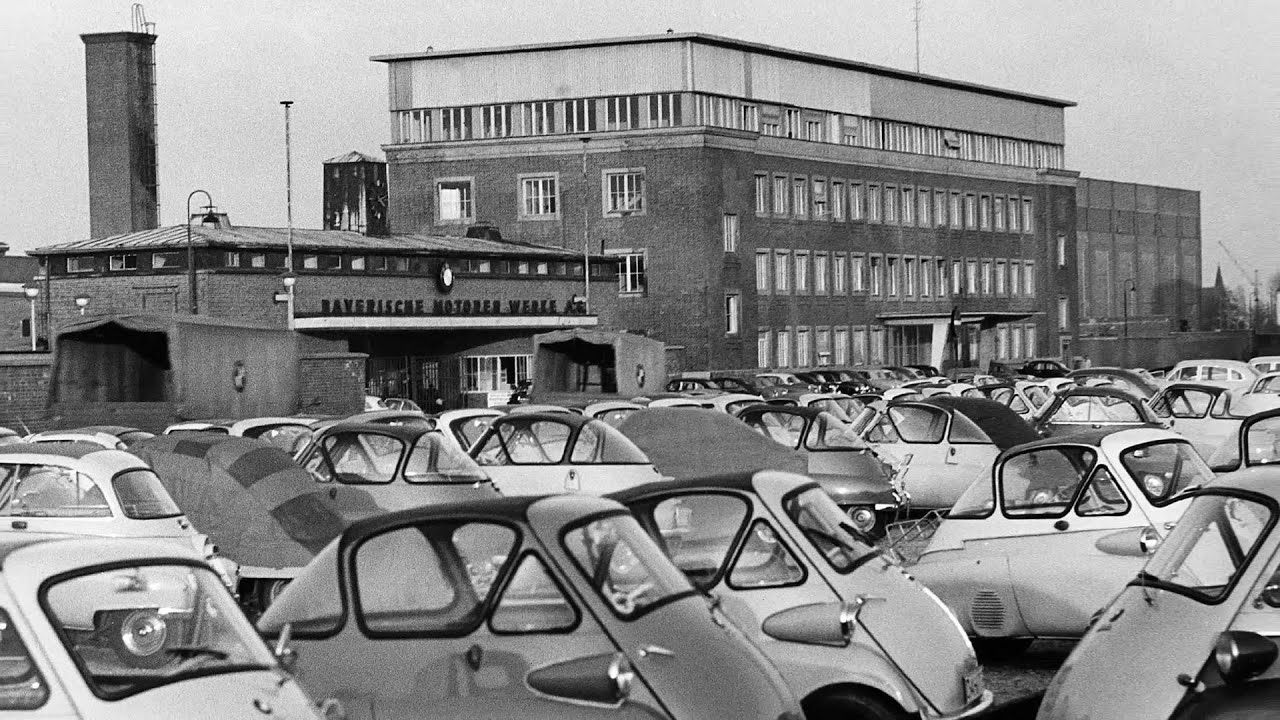 BMW Milestones 10 - BMW Tower - Historical Photos before Construction Works | AutoMotoTV