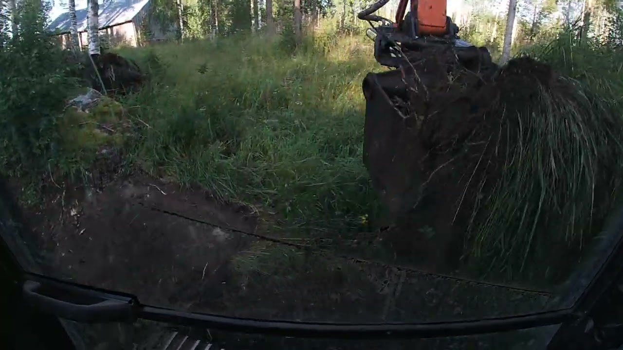 pelto puskan reunusta hyötykäyttöön . hitachi 130