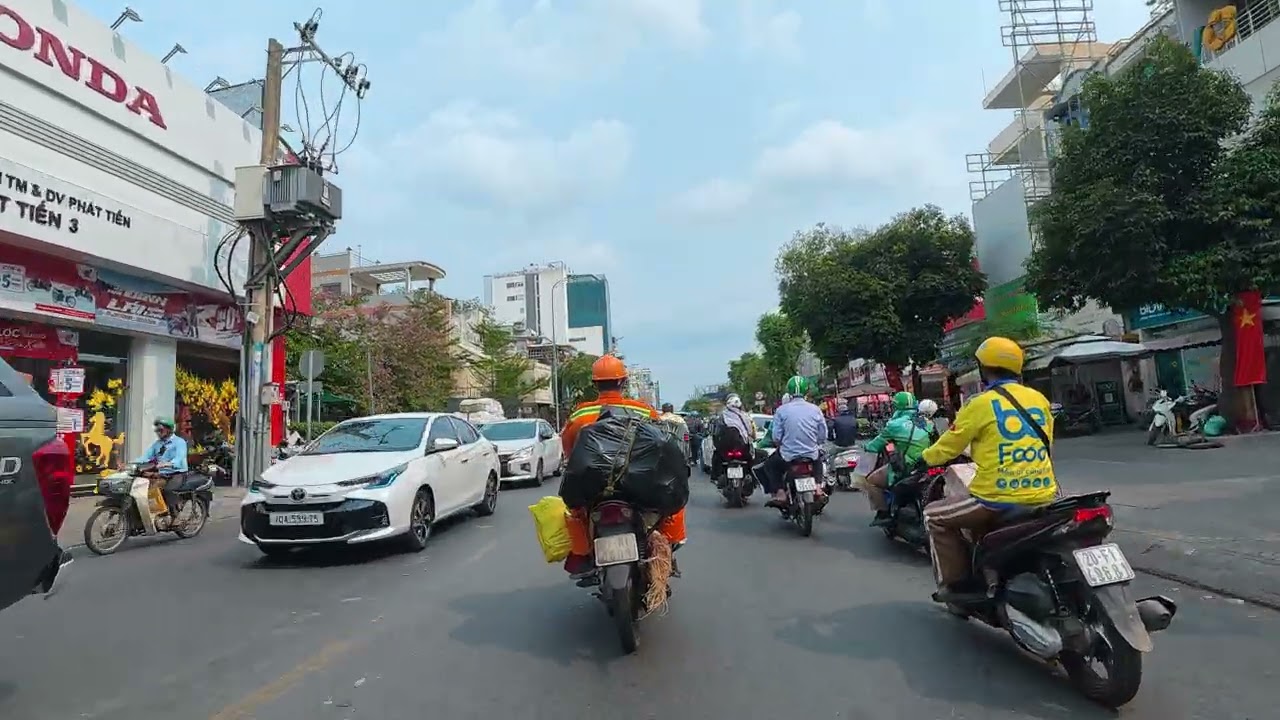 목바이 갈때랑 다르게 시냇길로갓는데 왜이렇게 막히는겨 | 목바이 국경 - 호치민 | clip 4 #오토바이투어 #오토바이 #투어라이딩 #osmoaction6 #베트남 