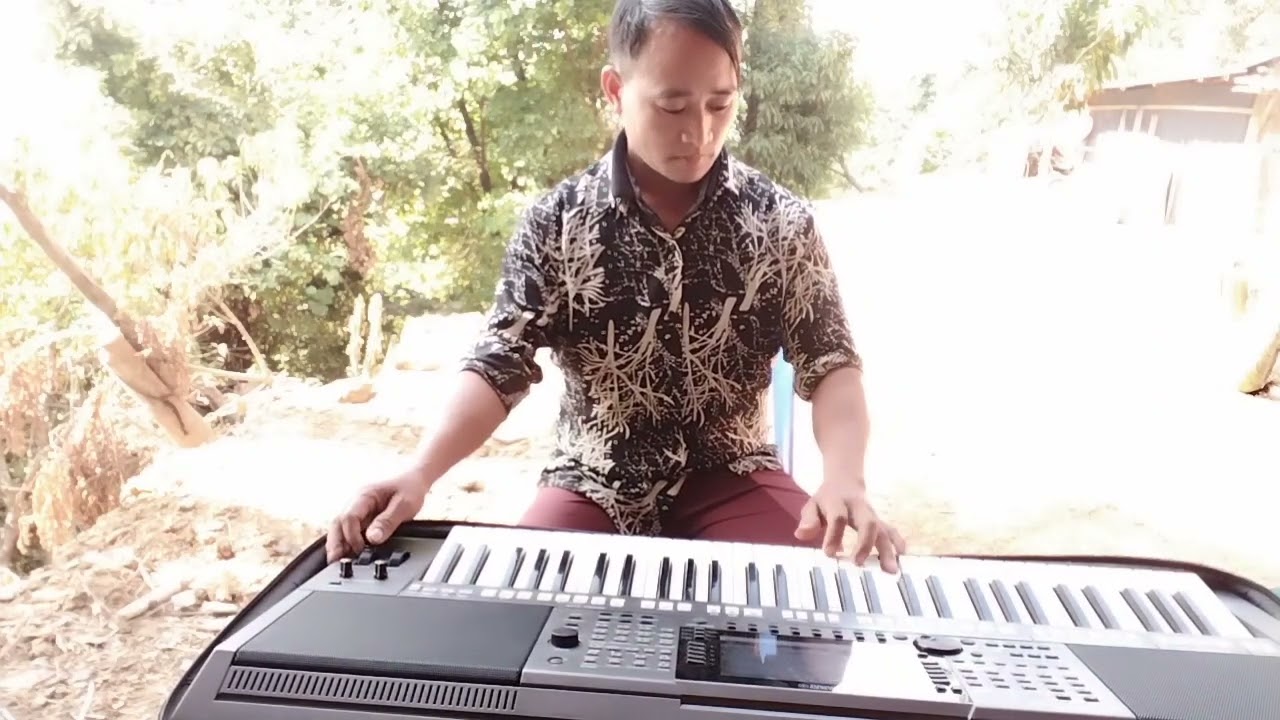 tseem xyaum xwb tsi tau zoo li os tsi tau tso suab tổng hợp li os