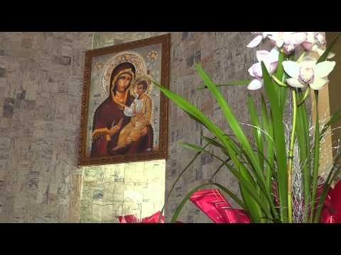 Vídeo: Qual é A Aparência Do ícone Tikhvin Da Mãe De Deus