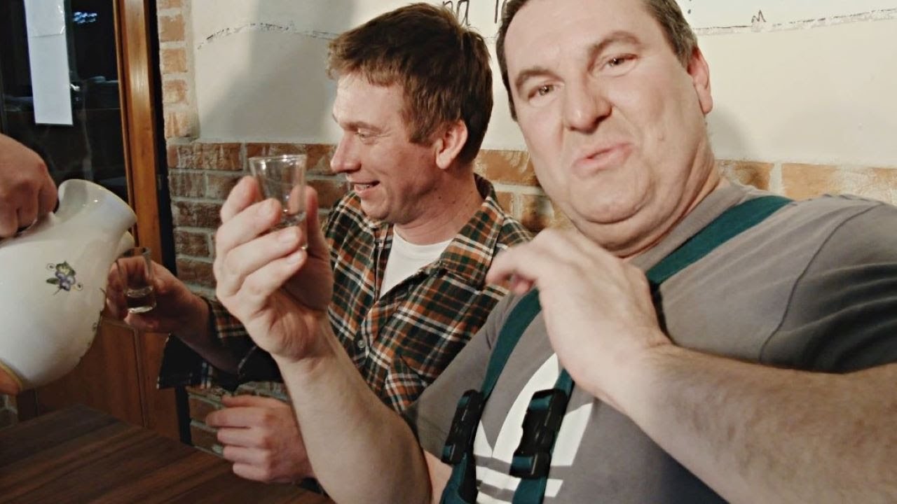 Hudobná skupina AT BAND - Krčmárik maličký / Naša pani šenkárečka (zmes ľudoviek)