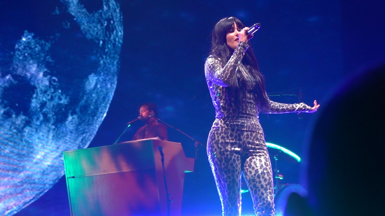 Kacey Musgraves 2019 Intersect Festival Neon Moon (Brooks & Dunn