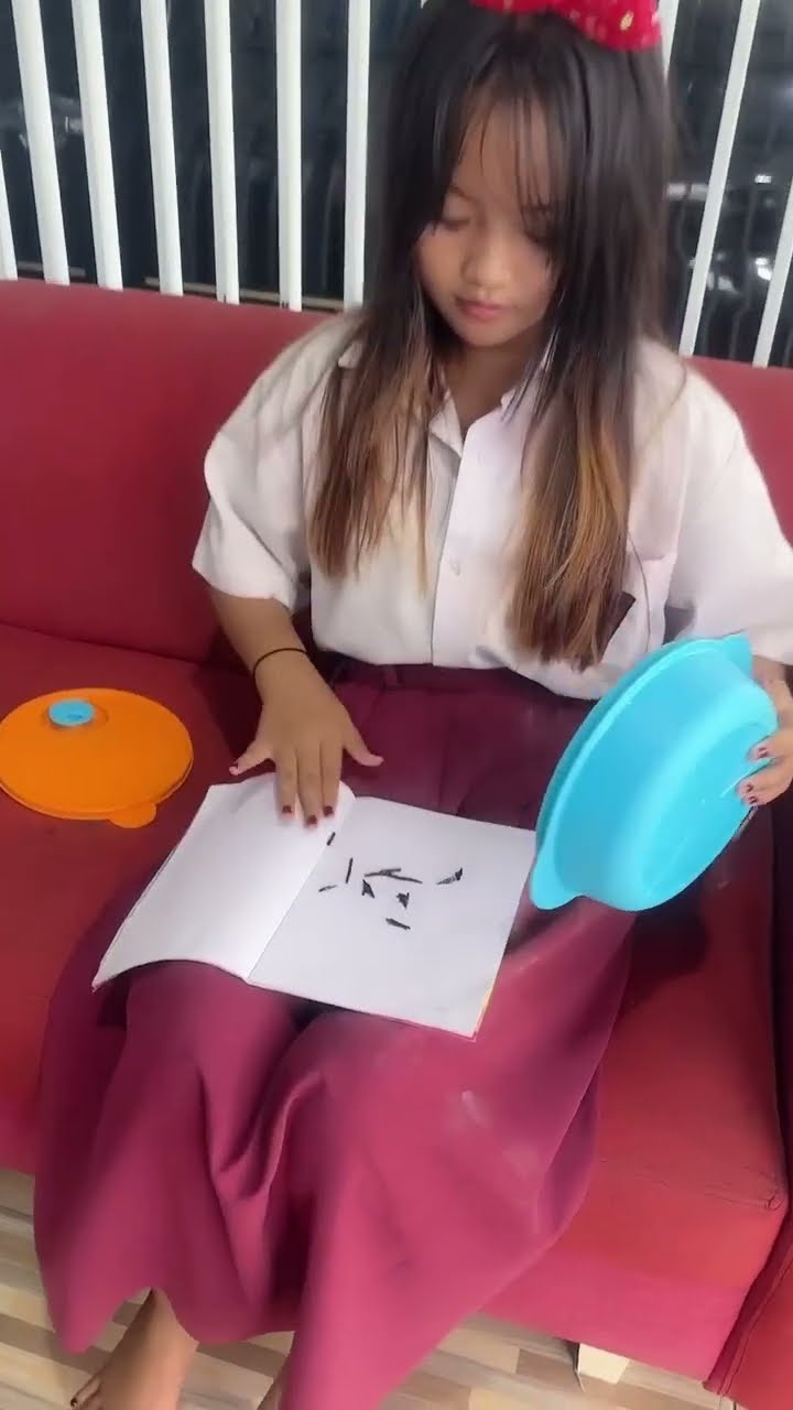 Vidio kocak dan gokil @nyaikembang1nyaikembang1 /ternyata piza nya terbuat dari..??