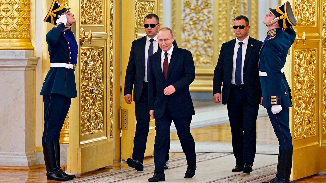 The Insane Protection of Vladimir Putin (World's Richest President)