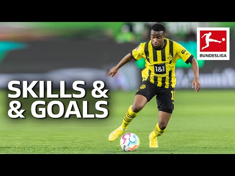 Youssoufa Moukoko - Magical Skills & Goals