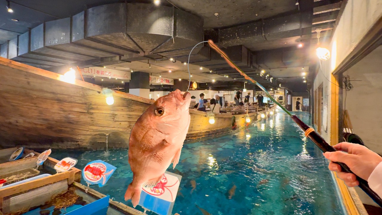 Eating at a Fishing Restaurant in Japan | Zauo 🐟🎣