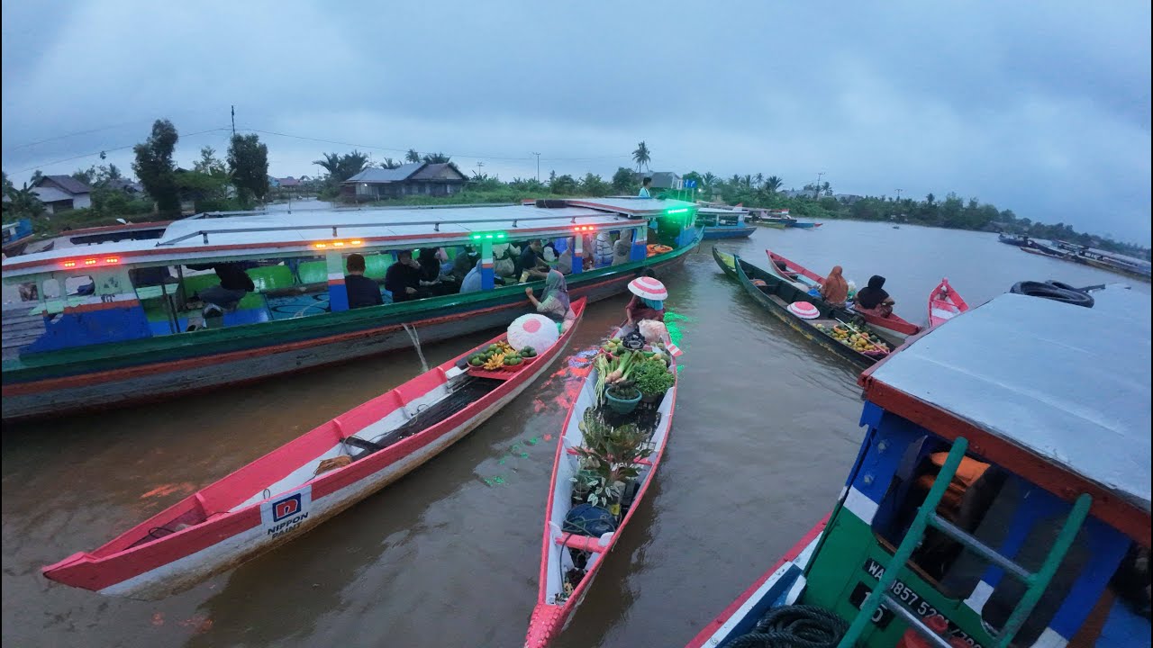 Wisata Sunrise Pasar Terapung Lok Baintan Banjarmasin Kehujanan