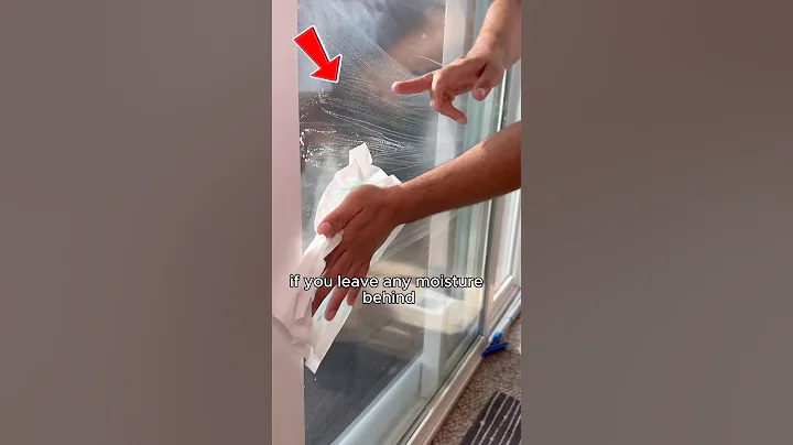 How to clean glass and avoid leaving streaks #cleaninghacks #glasscleaning #deepcleaning