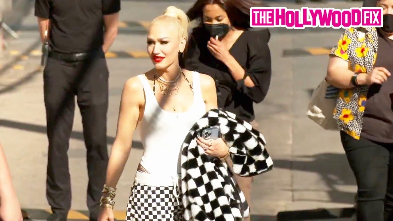 Gwen Stefani Rocks A Black & White Checker Print Outfit While Arriving To Jimmy Kimmel Live! Studios