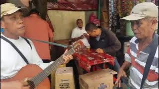 Awalnya Dikira Biasa Saja Tapi Begitu Dua Kakek Ini Memainkan Gitar Dan Kendang Semua Terkejut