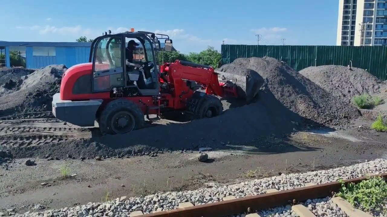 HZM 825T TELESCOPIC LOADERS TESTING