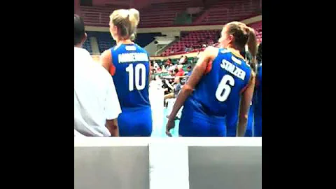 Sarah Ammerman and Lindsay Stalzer's Pre-Game Groo...