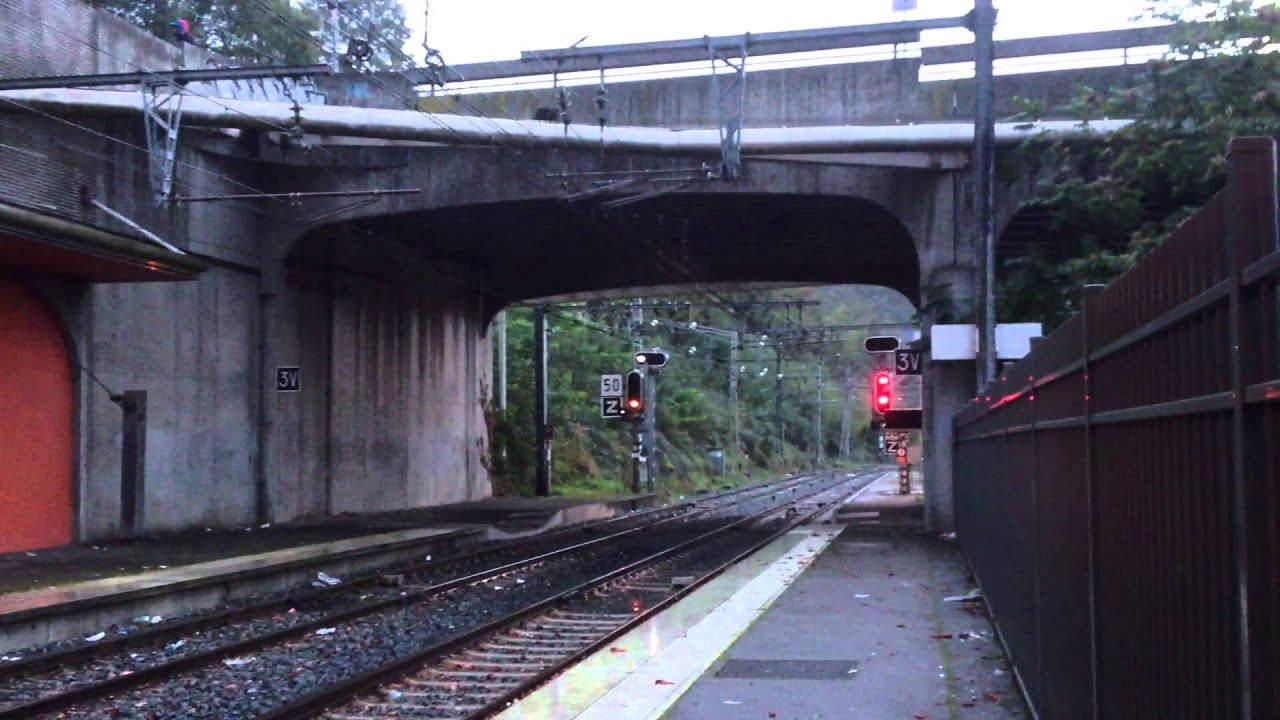 Des trams trains Région Rhône Alpes à de Loup le lundi 3 novembre 2014 YouTube Des trams trains Région Rhône Alpes à de Loup le lundi 3 novembre 2014 YouTube