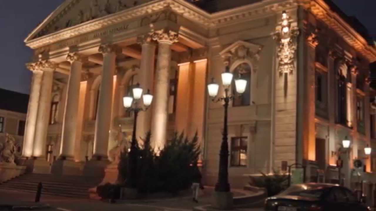 Teatrul Regina Maria din Oradea teatrillo de madera
