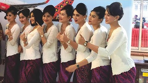 Pramugari Cantik Batik Air Foto Bersama di Bandara Soekarno-Hatta CGK Jakarta