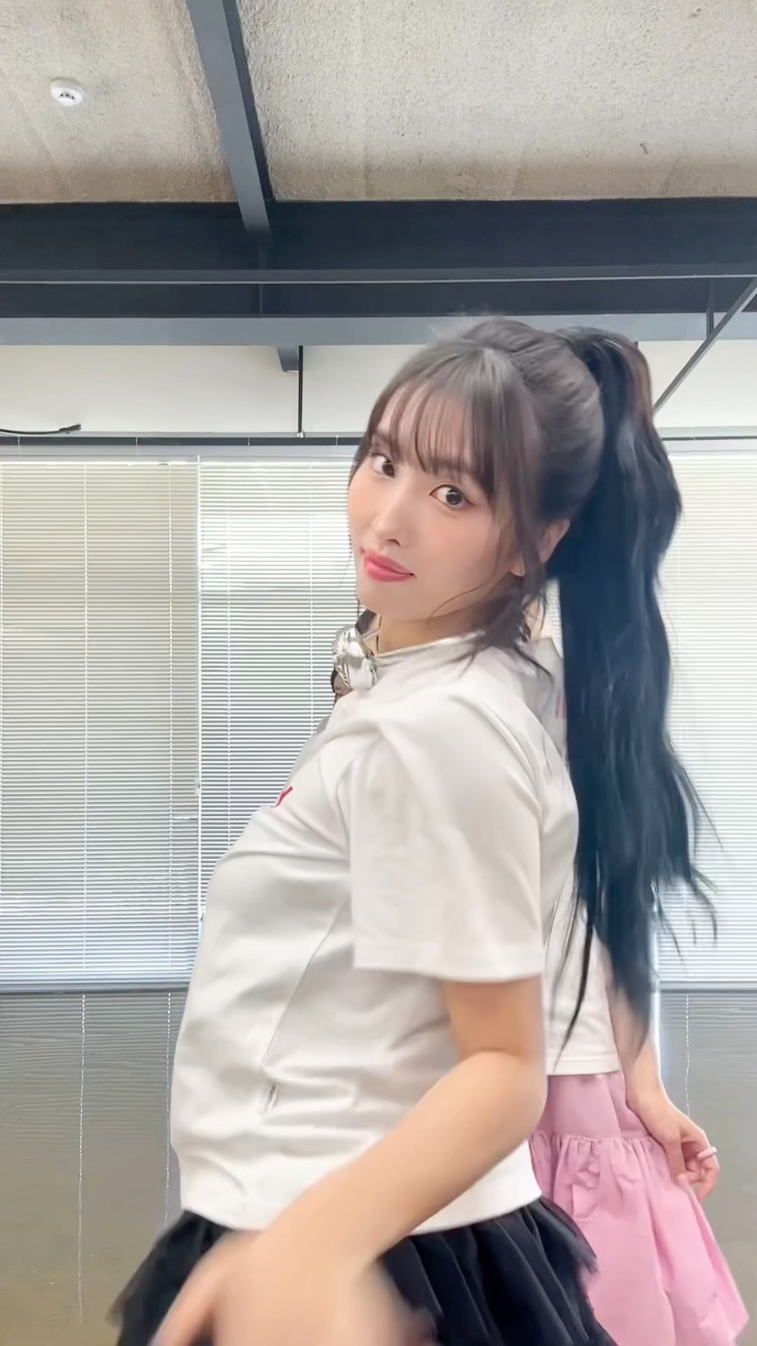 Attitude, Now Walk Off ?#TWICE #트와이스 #STRATEGY