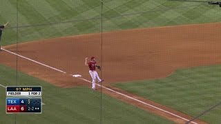TEX@LAA: Gillaspie throws off-balance to nab Fielder