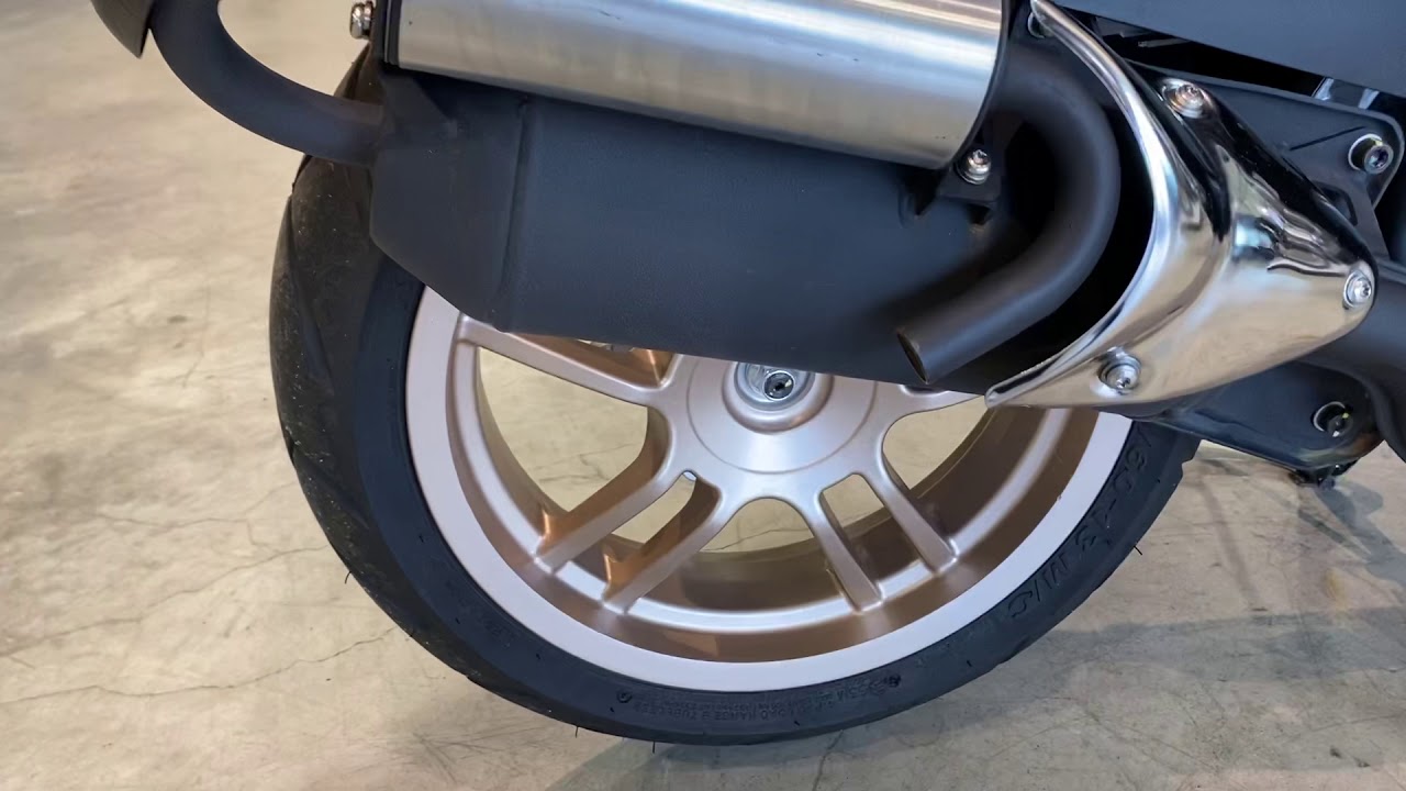 Peugeot Speedfight 4 Pure Black 2T - YouTube