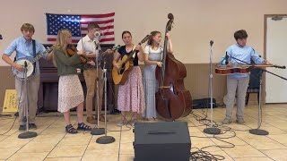 Live performance 8/26/2023 - 'Bluegrass in the Ridge' Choctaw Hayride - Cotton Pickin Kids by Cotton Pickin Kids 62,755 views 8 months ago 3 minutes, 29 seconds