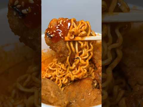 buldak ramen with BBQ chicken crackers #asmr #koreanfood