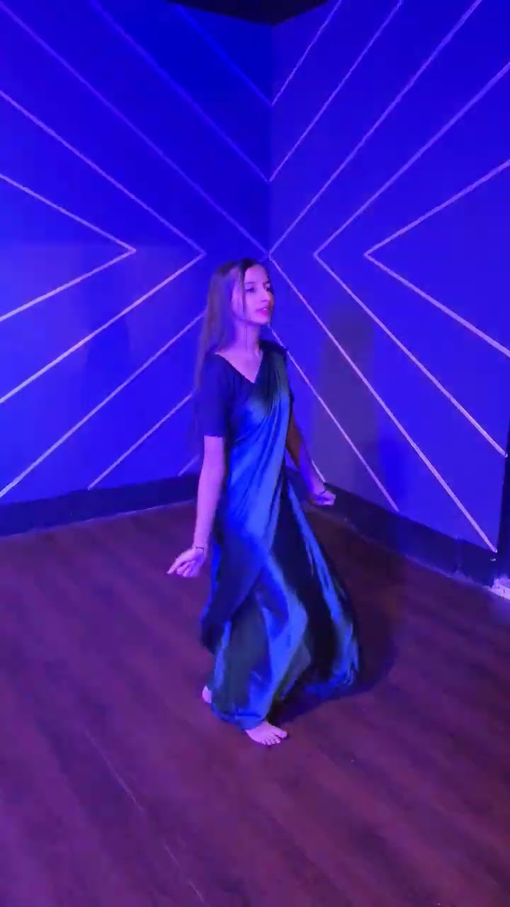 Iski Uski... #bollywoodstyle  #bollywoodsong  #bollywoodstyle dance