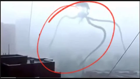 5 tripods from war of the worlds have caught on camera ￼