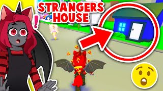 Staying In A STRANGERS HOUSE For 24hrs In Adopt Me! (Roblox)