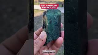 1000 Carat Huge & Heavy Rough Uncut Raw Crystal Emerald Gemstone - Very Rare Top Formation