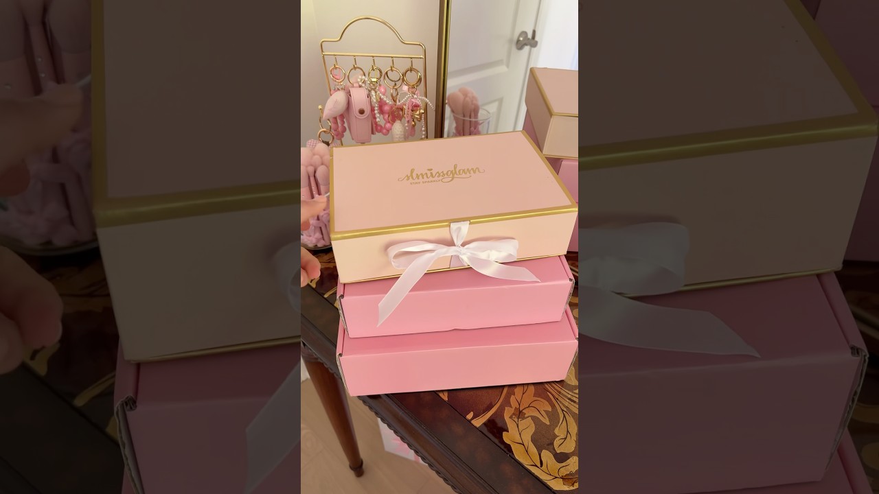 pink unboxing🌸 #youtubeshorts #shorts #pr #unboxing  #pink #pinkaesthetic #pinkgirl #beauty