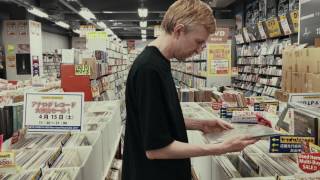 Vignette de la vidéo "Paranoid - Jay-Jay Johanson"