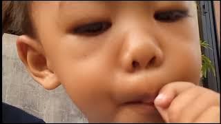SUARA EFEK MAKAN PERMEN UHHH YUMMY