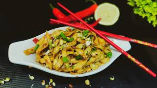 Vegetarian Pad Thai Noodles | Popular Thai street food | Noodles with easily available ingredients