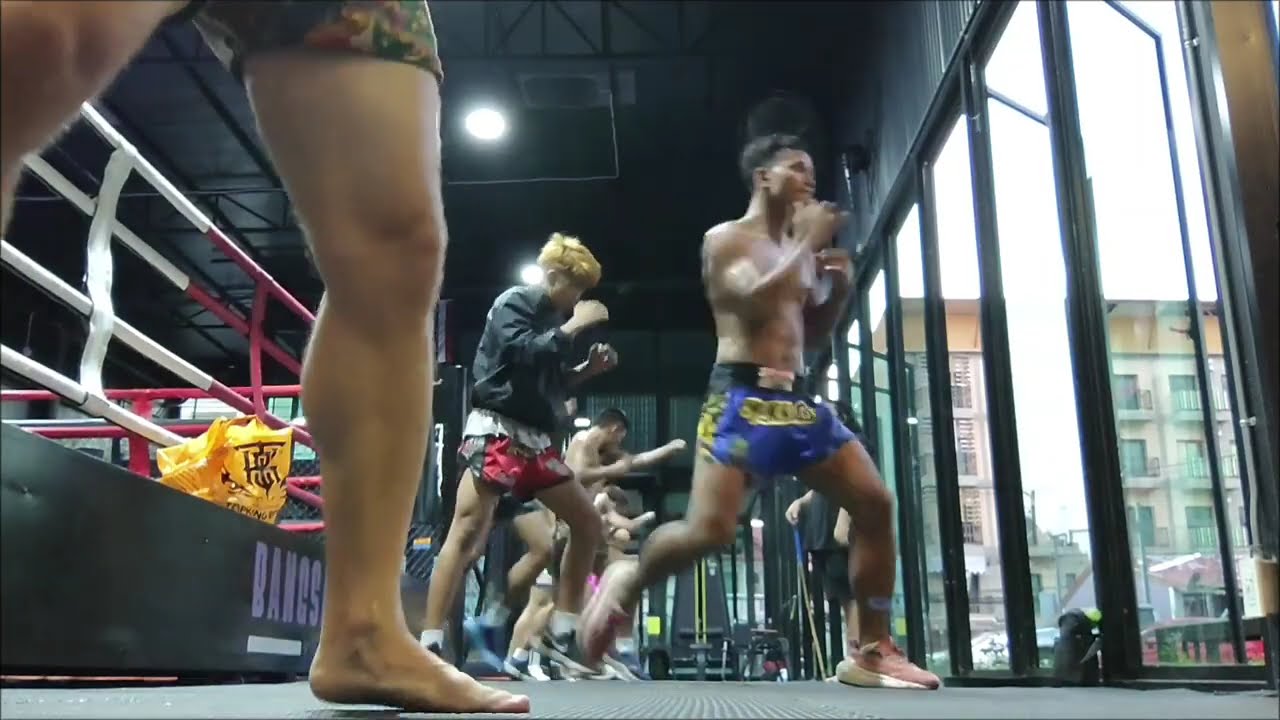 BANGSAEN FIGHT CLUB PRO TRAINING💪🌍👌 #thailand #bangsaen #fightclub