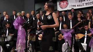 Didim De Sevilen Program Sunucusu Ve Sanatcı Hatice Kum