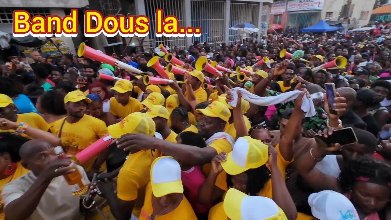 Fresh Style band sa pa gen parèy. Koze k'ap fèt nan kanaval Jakmèl 2026 la.@JAKMÈLKILTI 