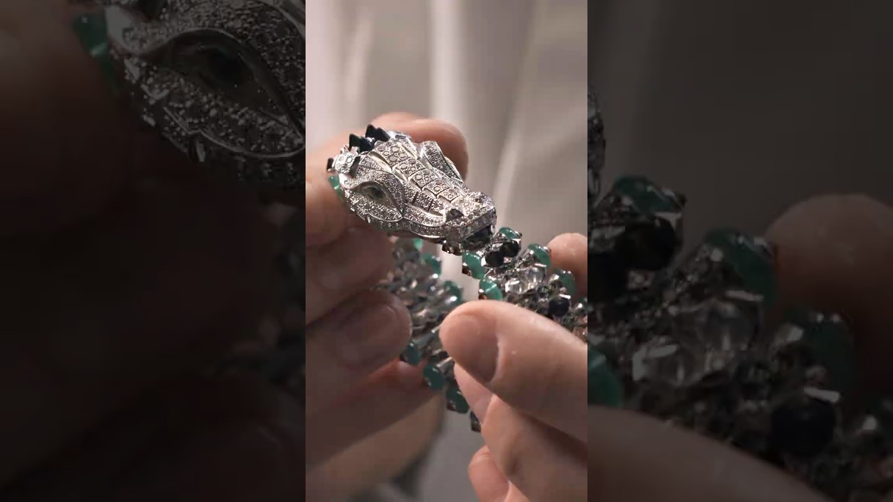 Wild Savoir-Faire: Articulating the Crocodile's Scales
