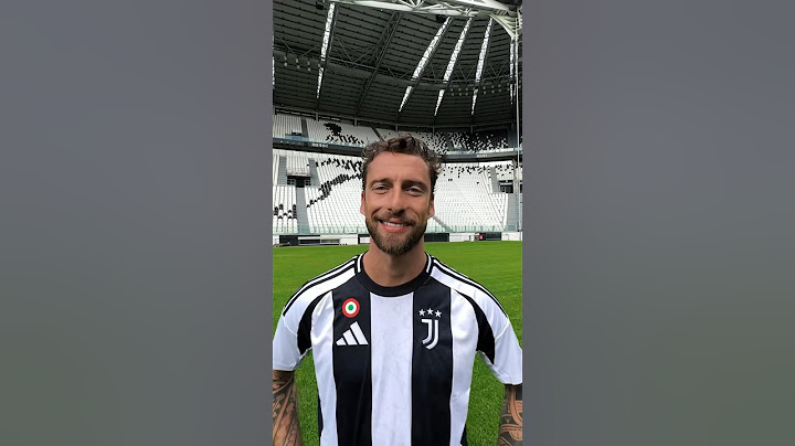Marchisio served as usual with new Juventus jersey 🤍🖤