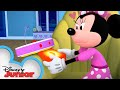 Vac Attack! | Minnie&#39;s Bow-Toons  🎀 | @disneyjunior