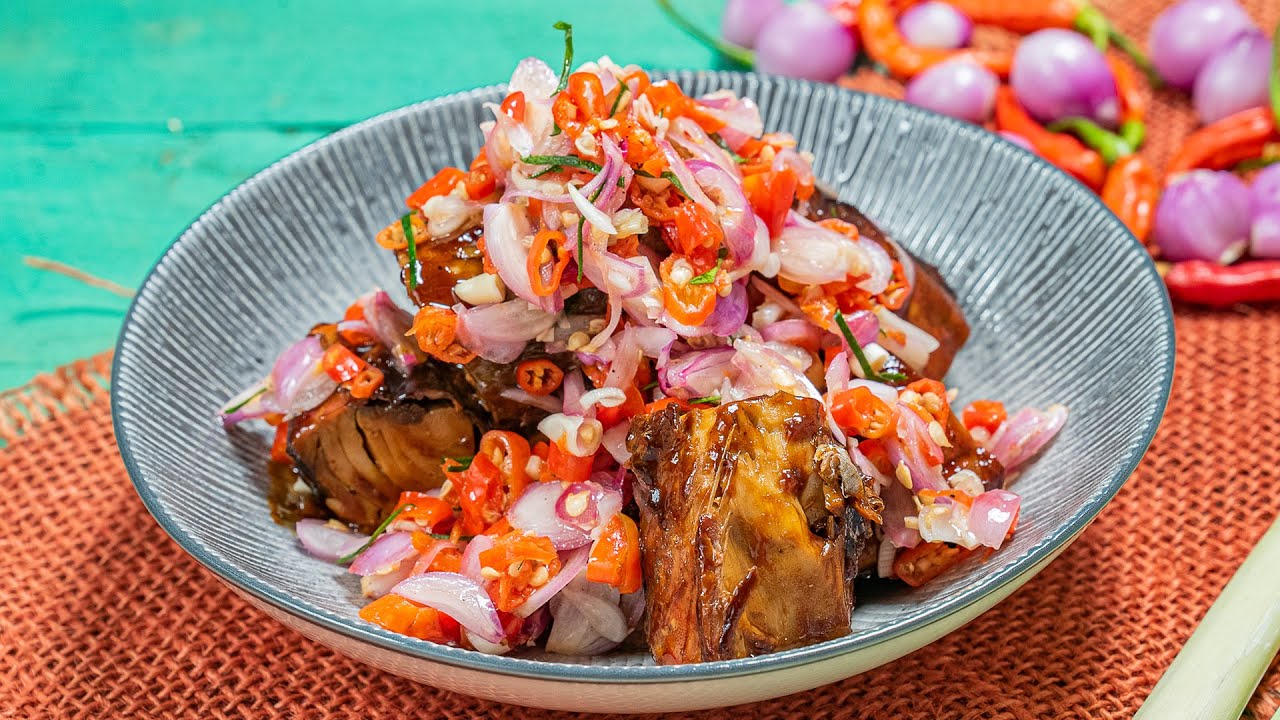 Ikan Asap Sambal Matah 