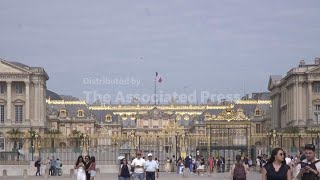 Tourists disappointed over closure of Versailles Palace amid preparations for Trump-Macron dinner
